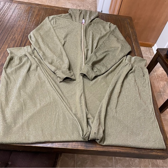 Savage X Fenty Sleep & Shine Olive Green Hooded Onsie 3x Romper Shimmer Rhiana - Picture 6 of 6